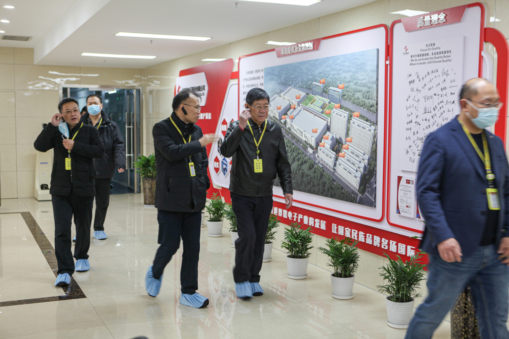 集团领导莅临LEwin乐玩微电研讨指导工作